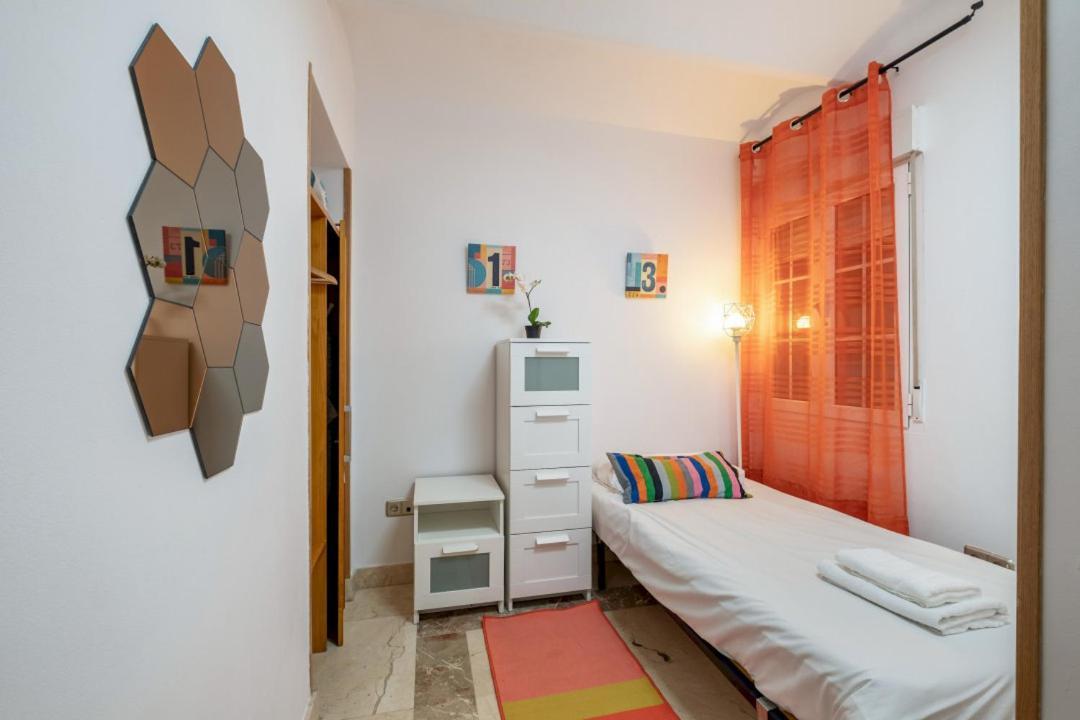 2 Bedroom 1 Bathroom Furnished - Sol - Cozy Vintage - Mintystay Madrid Exteriér fotografie